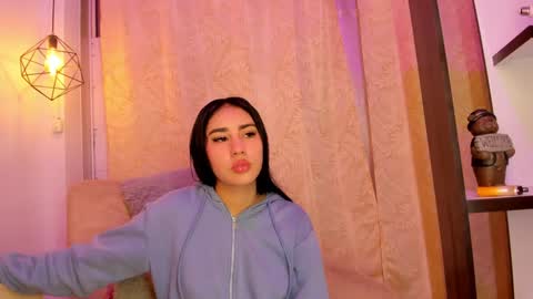 Chantall online show from 01.25.25