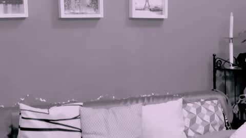 Snapshot of chantallovely chatting on 10.26.25 The Queen online show from 10.26.25