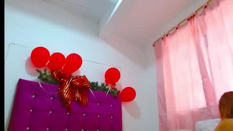 Snapshot of chantalsemenova2023 chatting on 12.26.24 chantal sweety and horny latina for u online show from 12.26.24