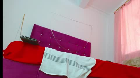 Snapshot of chantalsemenova2023 chatting on 01.09.25 chantal sweety and horny latina for u online show from 01.09.25