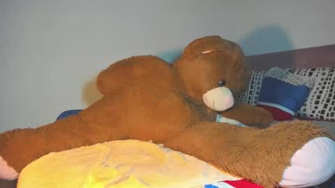 Snapshot of chantellebony chatting on 10.05.25 chantellebony online show from 10.05.25