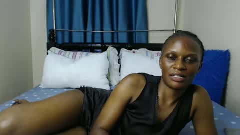 Snapshot of chantelsamz2 chatting on 02.10.25 Chantel online show from 02.10.25