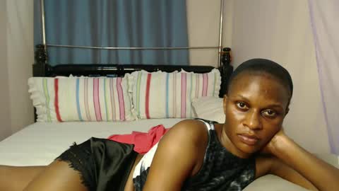 Snapshot of chantelsamz2 chatting on 02.23.25 Chantel online show from 02.23.25