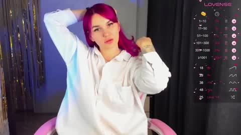 Suzanna Snow online show from 01.02.25