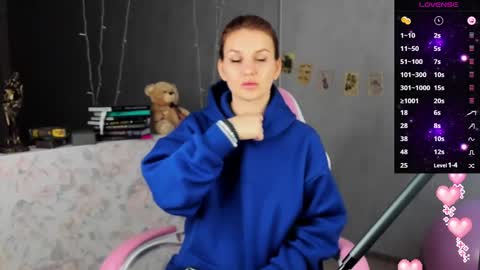 Suzanna Snow online show from 03.03.25