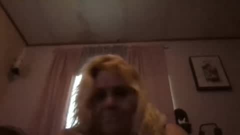 Snapshot of chaosangel33 chatting on 01.08.25 Ms. Behaving online show from 01.08.25