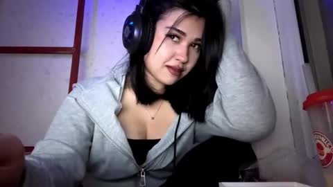 Lola online show from 12.15.25