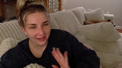 Snapshot of charbearxoxo chatting on 02.20.26 char online show from 02.20.26