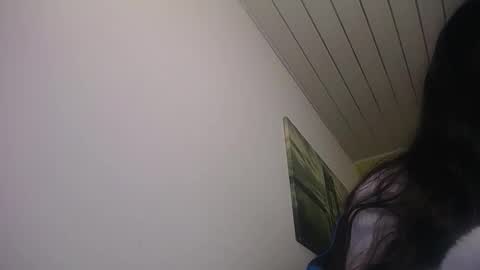 Snapshot of charis_21 chatting on 10.01.25 charis 2 online show from 10.01.25