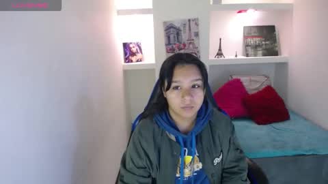 Snapshot of charis_21 chatting on 11.09.25 charis 2 online show from 11.09.25