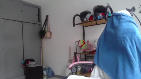 Snapshot of charis_21 chatting on 07.14.26 charis 2 online show from 07.14.26