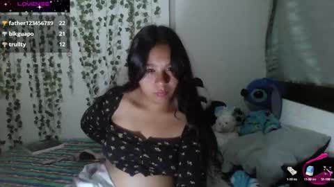 Snapshot of charis_bellota chatting on 12.21.24 charis_bellota online show from 12.21.24