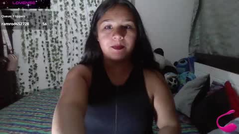Snapshot of charis_bellota chatting on 12.25.24 charis_bellota online show from 12.25.24