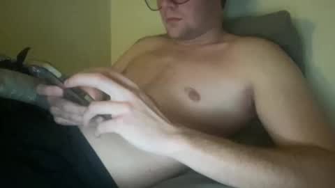 Snapshot of charles20029 chatting on 10.28.25 charles20029 online show from 10.28.25