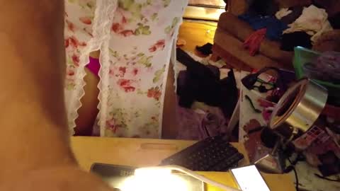 Snapshot of charli_girl chatting on 10.29.25 Charli online show from 10.29.25