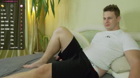 Snapshot of charlie_smiley chatting on 09.10.25 Charlie Smiley online show from 09.10.25