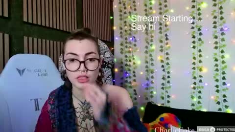 Snapshot of charliecake chatting on 07.12.26 Charlie Cake online show from 07.12.26