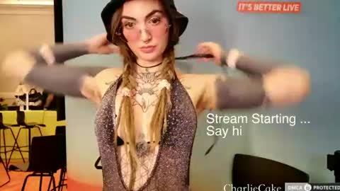 Snapshot of charliecake chatting on 08.09.26 Charlie Cake online show from 08.09.26