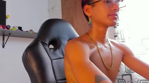 Charles Russo online show from 12.10.24