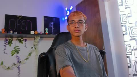 Charles Russo online show from 01.26.25