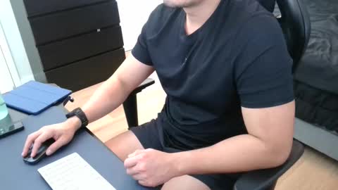 charliekkw online show from 11.23.25