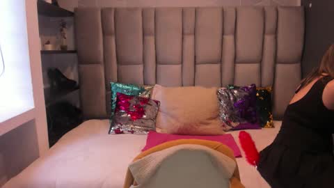 Charlot milf online show from 10.22.25