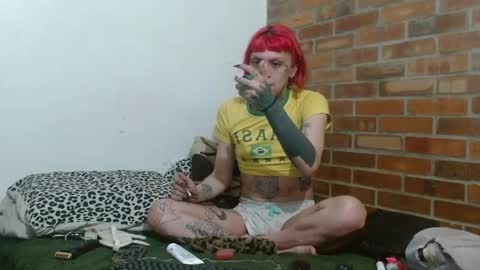 Snapshot of charlotbelucci_ chatting on 05.01.26 Ale punky online show from 05.01.26
