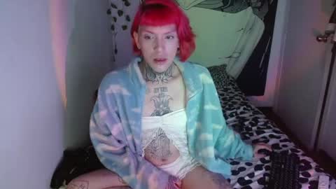 Snapshot of charlotbelucci_ chatting on 05.15.26 Ale punky online show from 05.15.26