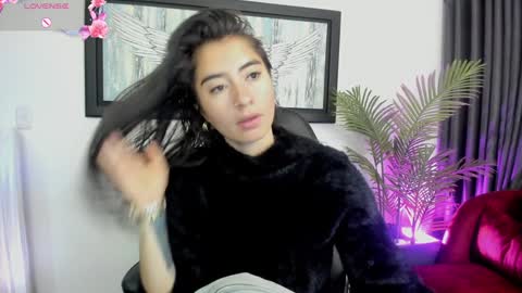 Charlote online show from 01.12.25