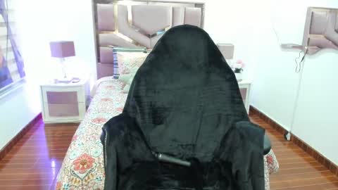 Charlote online show from 02.17.25