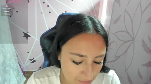 charlott_daphne online show from 12.19.24