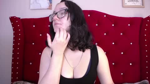 charlotte1_ls online show from 02.10.25