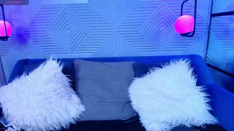 Snapshot of charlotte_2015 chatting on 10.03.25 ambar online show from 10.03.25