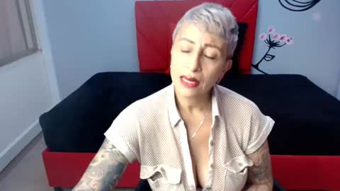 Snapshot of charlotte__gray chatting on 11.12.25 CHARLOTTE GRAY online show from 11.12.25