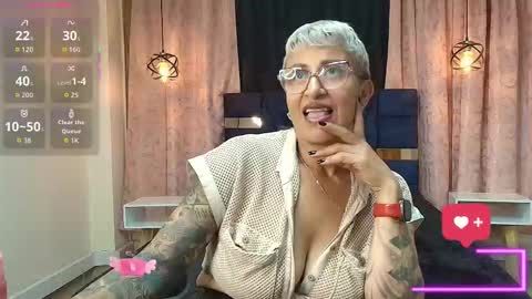 Snapshot of charlotte__gray chatting on 11.13.25 CHARLOTTE GRAY online show from 11.13.25