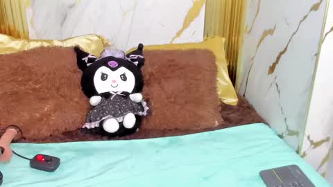 charlotte__milf online show from 11.22.25