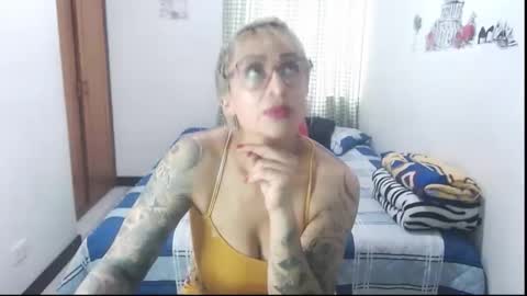 Snapshot of charlotte_gray_1 chatting on 02.26.26 Charlotte online show from 02.26.26