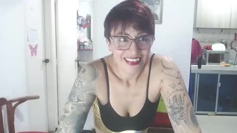 Snapshot of charlotte_gray_1 chatting on 05.10.26 Charlotte online show from 05.10.26