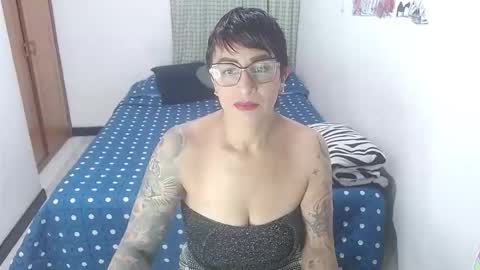 Snapshot of charlotte_gray_1 chatting on 05.26.26 Charlotte online show from 05.26.26
