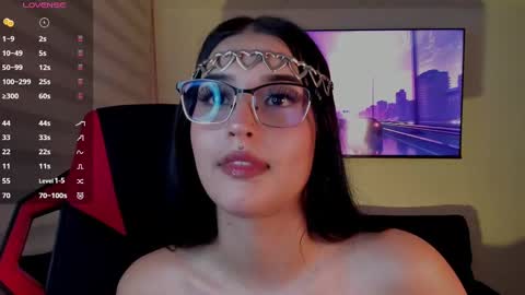 Charlotte  online show from 10.07.25