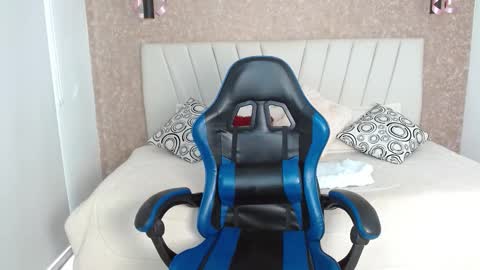 Charlotte  online show from 11.10.25