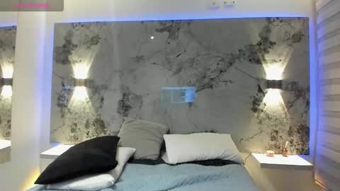 Charlotte online show from 10.10.25