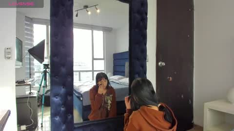 Charlotte online show from 10.12.25