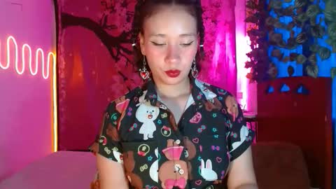 Snapshot of charlotte_morh_ chatting on 04.22.26 charlotte_morh_ online show from 04.22.26