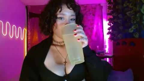 Snapshot of charlotte_morh_ chatting on 04.24.26 charlotte_morh_ online show from 04.24.26
