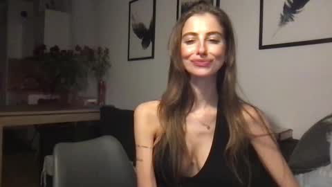 Charlotte Roche online show from 02.19.25