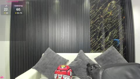 Charlotte  Everyday From 0700 to 1300 Col Time online show from 02.08.25