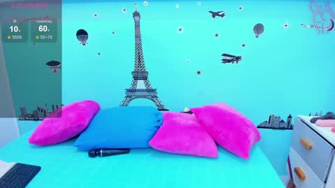 Charlotte  online show from 01.15.25