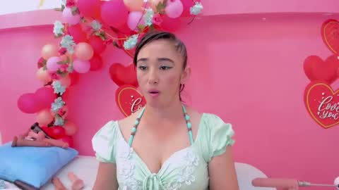 Charlotte  online show from 09.15.25