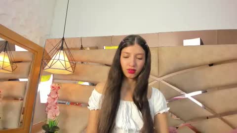 CharlotteBrown online show from 12.23.25